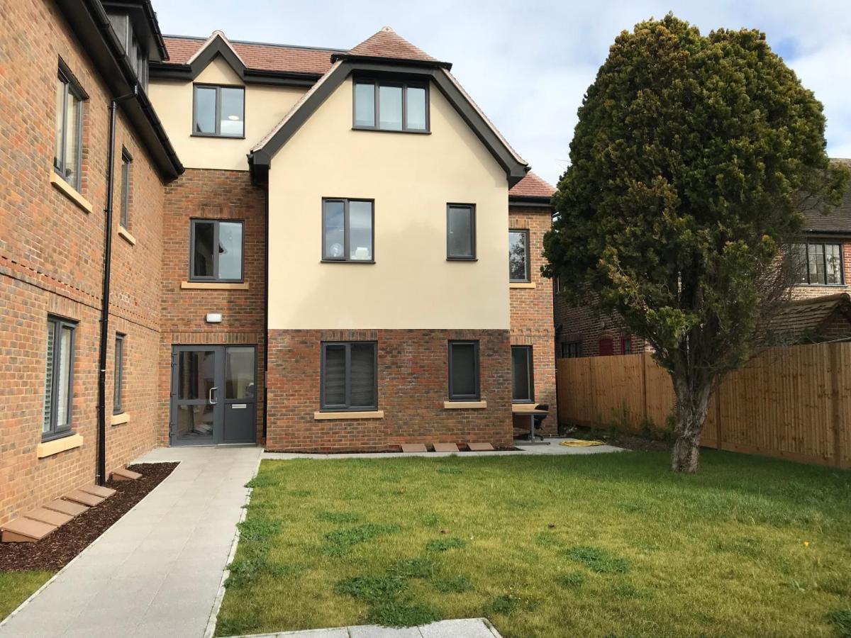 2 Bedroom 2 Bathroom Apartment 8 Including Free Parking Bromley Exterior foto
